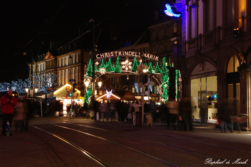 Strasbourg Capitale de Noel - Le marché de Noël Place Broglie